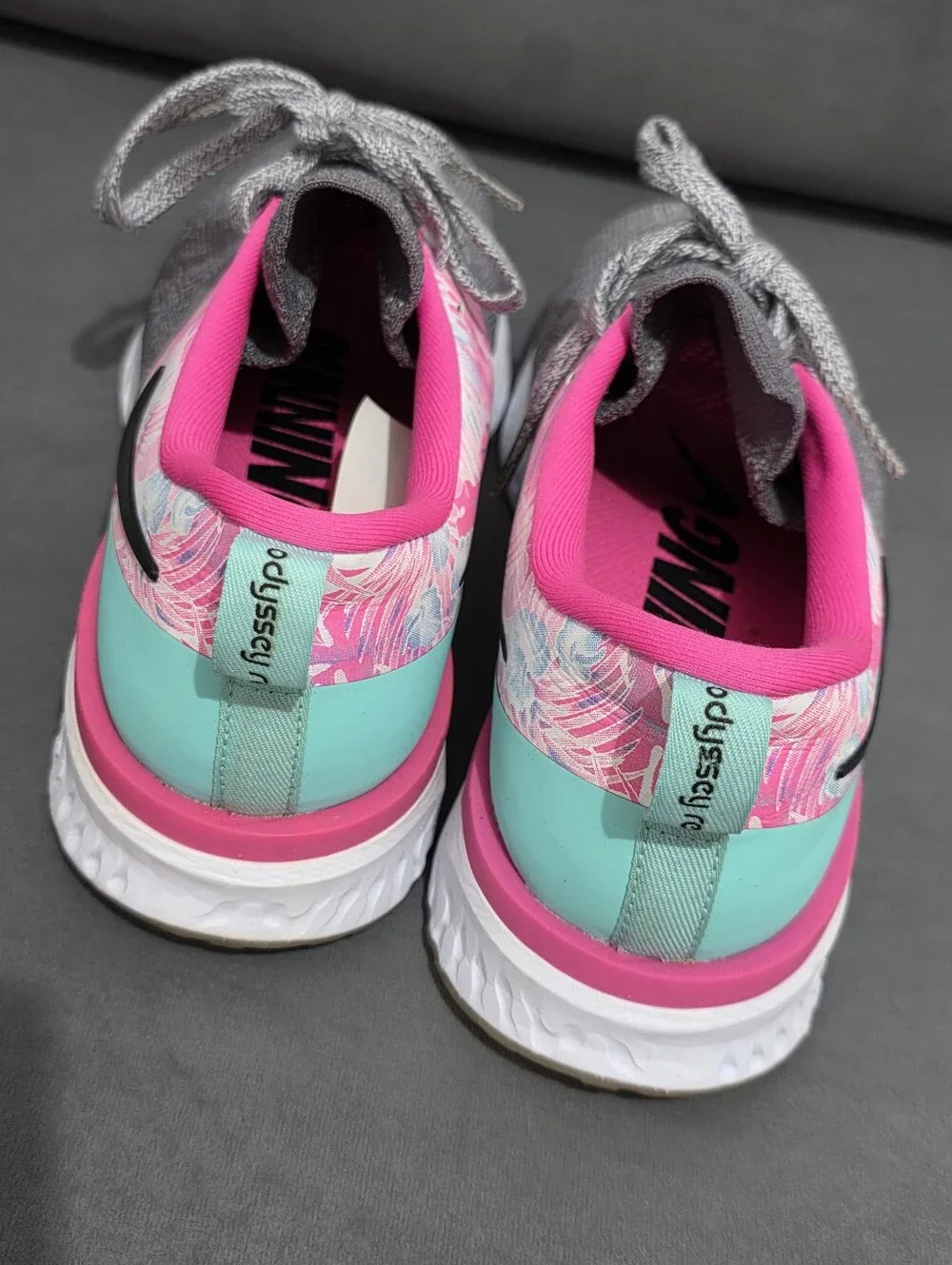 Nike Odyssey React Flyknit 2 Floral Print Women’s Sneakers Size 8